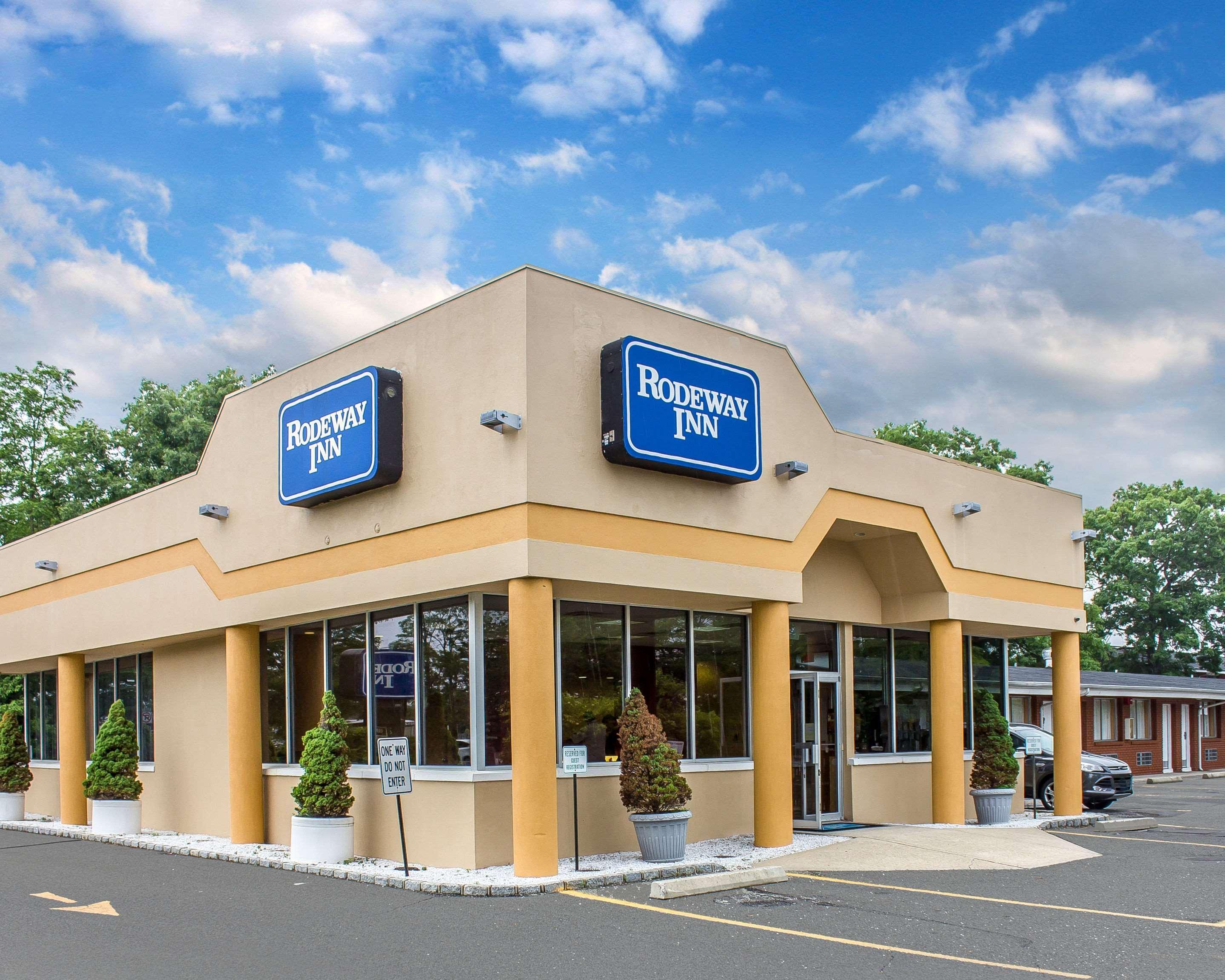 Rodeway Inn Macarthur Airport Ronkonkoma Εξωτερικό φωτογραφία