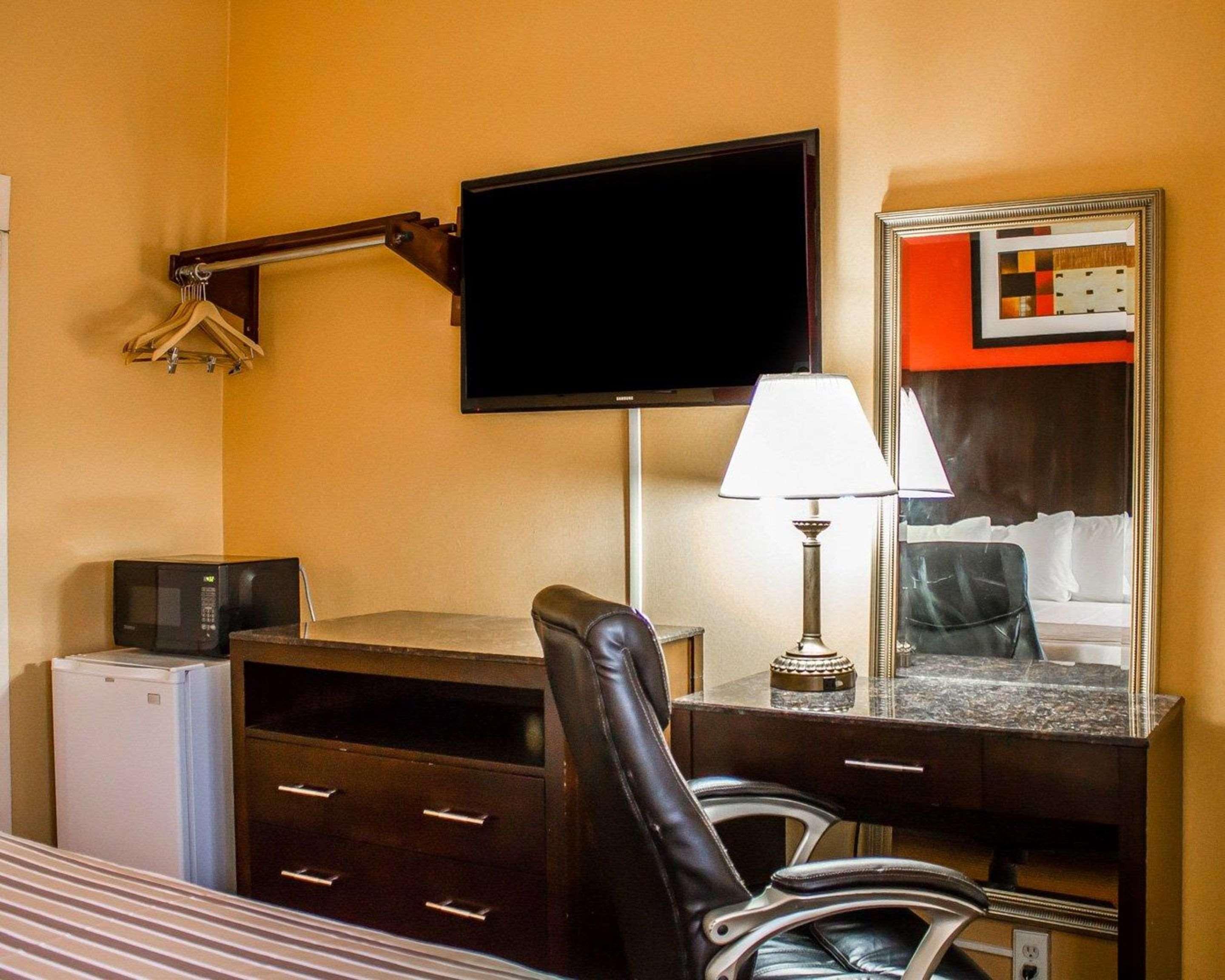 Rodeway Inn Macarthur Airport Ronkonkoma Εξωτερικό φωτογραφία